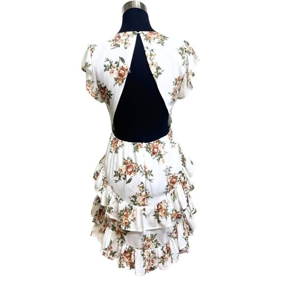 Women's White Floral Ruffle Mini Dress with Open Back Detail, Bridal Size M - Picture 2 of 16